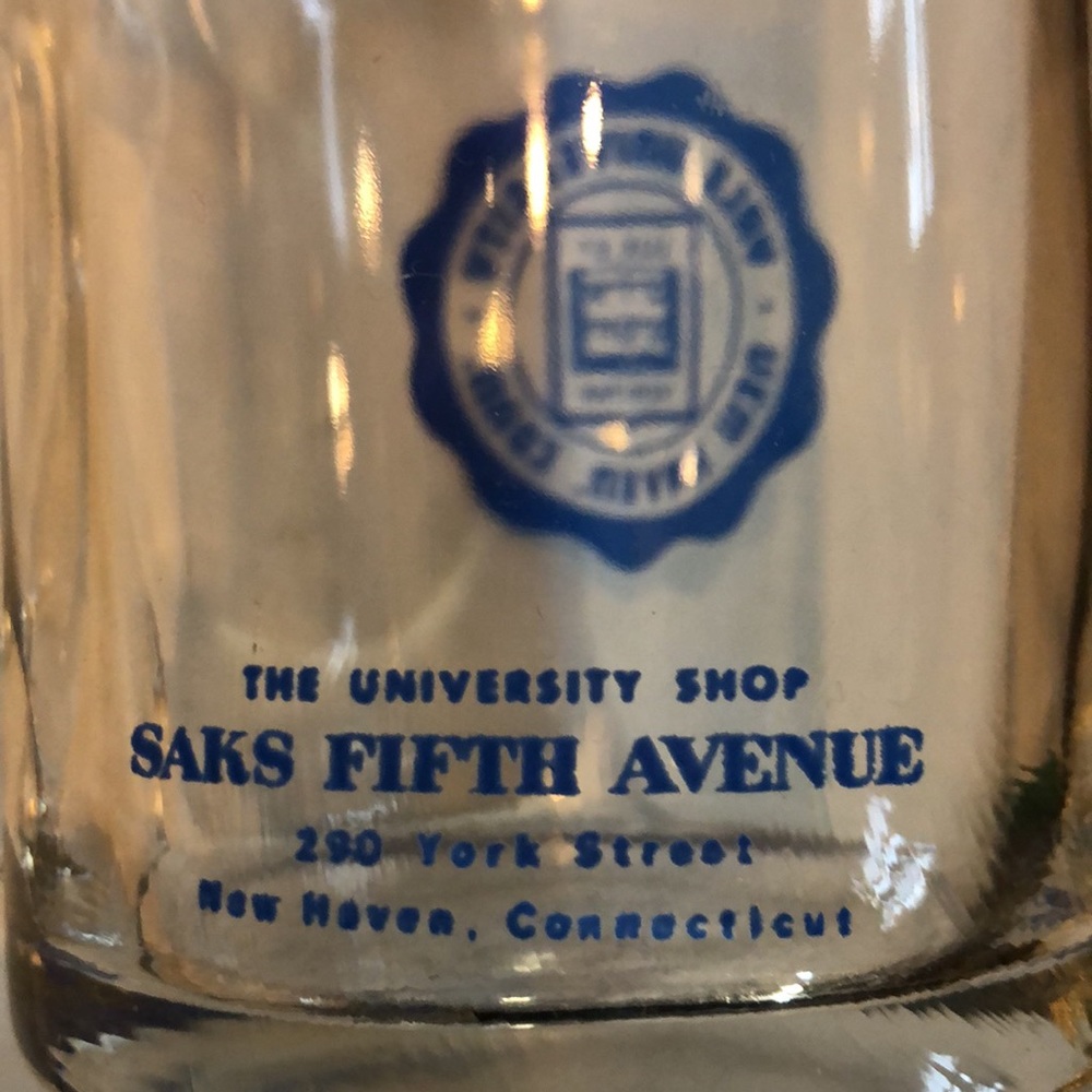 Set of Three (3) Vintage Yale University Saks Fifth Avenue Glass Mugs - Picture 4 of 5